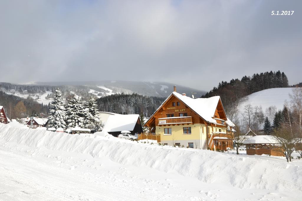 Apartmany Ski Lift Rokytnice nad Jizerou Dış mekan fotoğraf