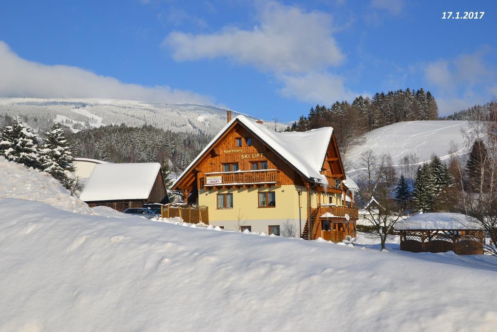 Apartmany Ski Lift Rokytnice nad Jizerou Dış mekan fotoğraf